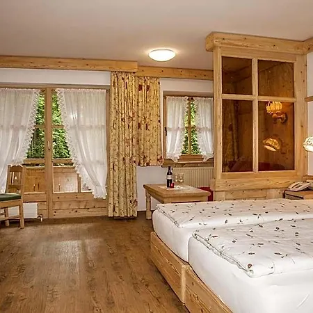 ホテル Hotel-gasthof 