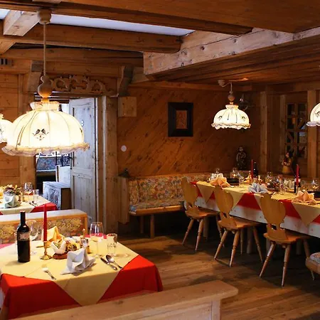 מלון Hotel-gasthof 