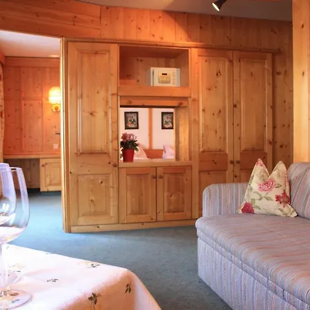 מלון Hotel-gasthof 