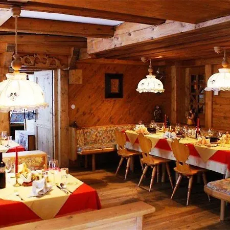 מלון Hotel-gasthof 